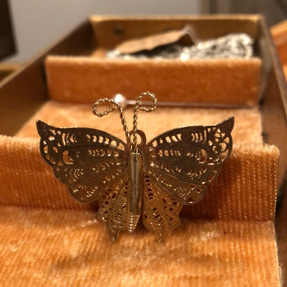 Vintage Gold Butterfly Brooch - Picture 3 of 8